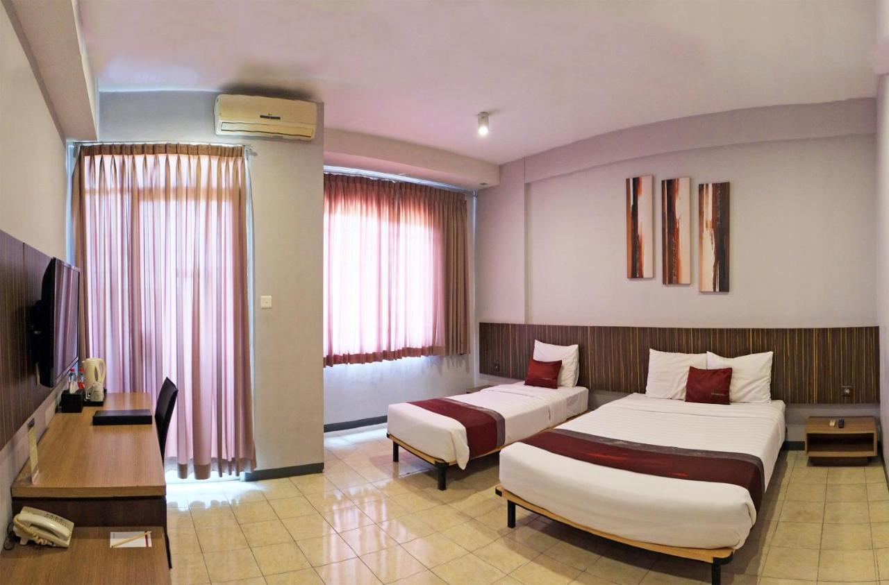 Valore Hotel Cimahi Eksteriør billede
