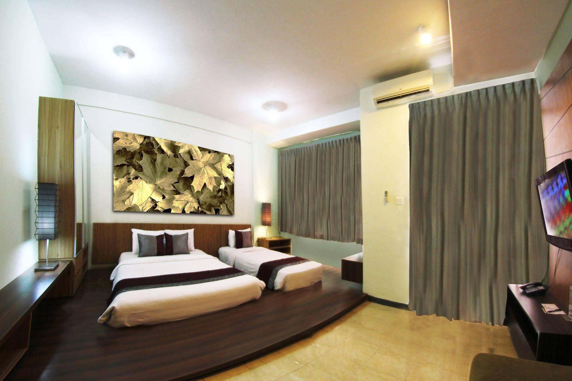Valore Hotel Cimahi Eksteriør billede