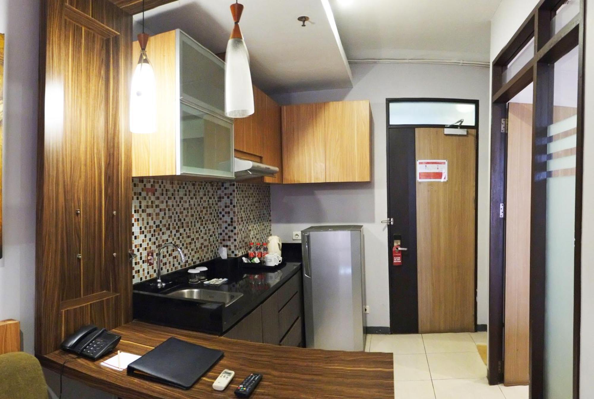 Valore Hotel Cimahi Eksteriør billede