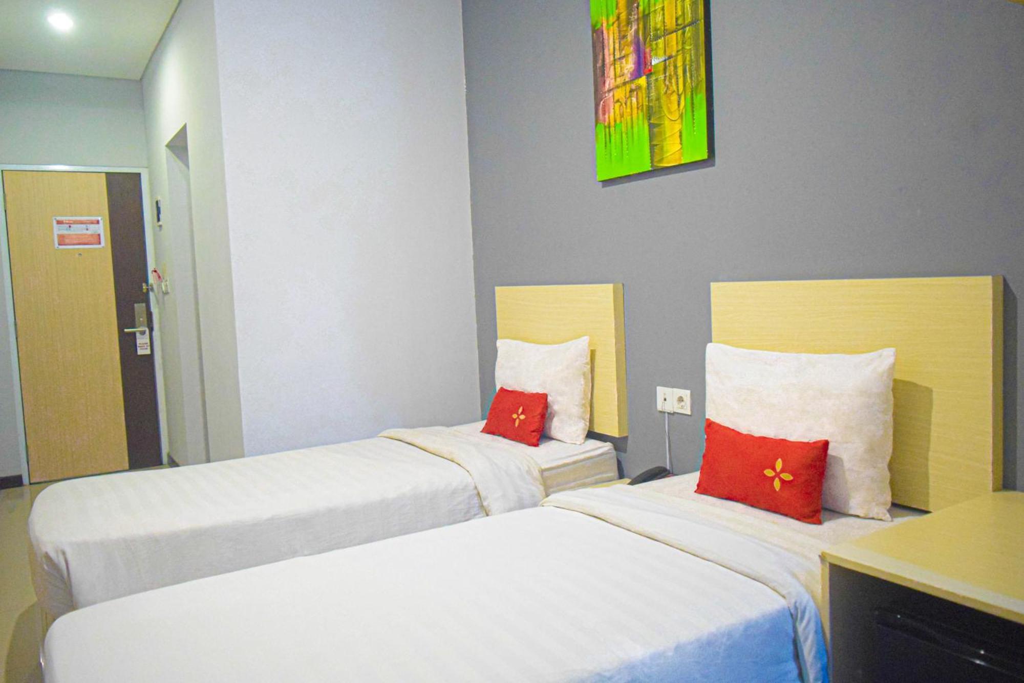 Valore Hotel Cimahi Eksteriør billede