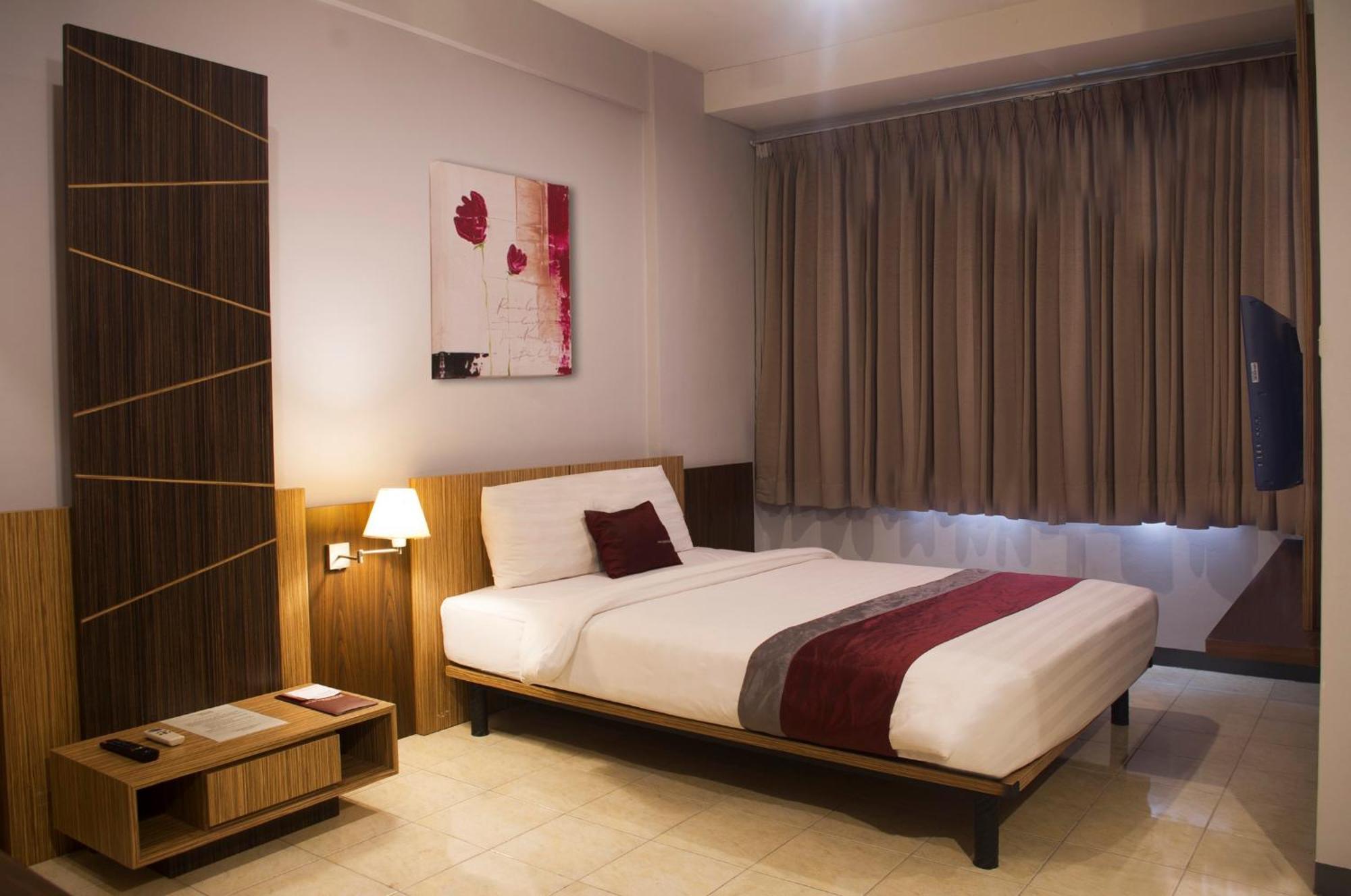 Valore Hotel Cimahi Eksteriør billede