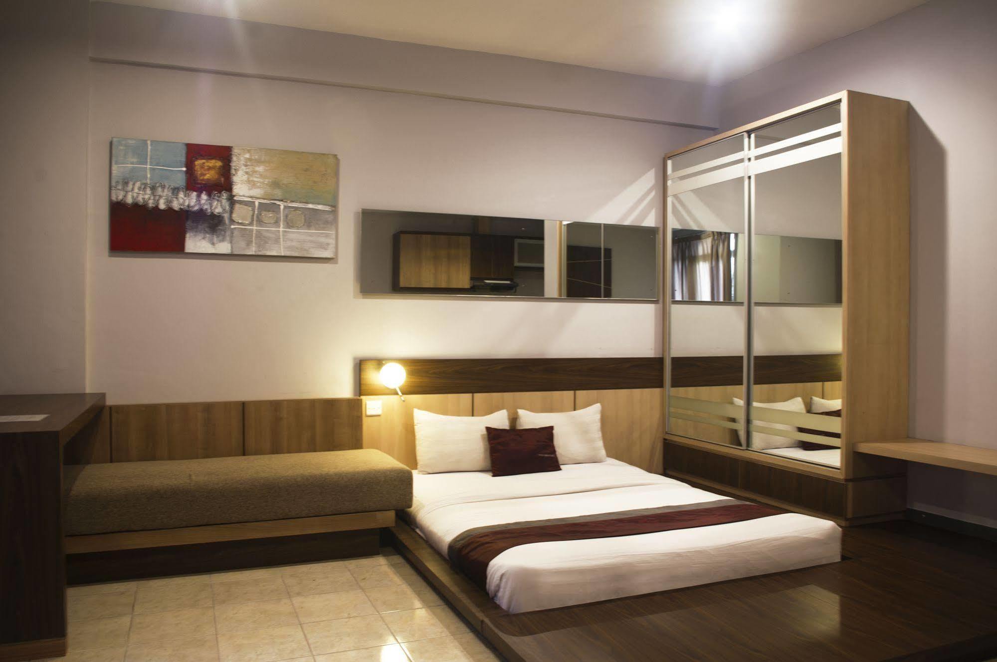 Valore Hotel Cimahi Eksteriør billede